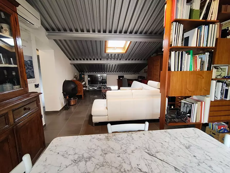 Immagine 14 di Appartamento in vendita  a Poggibonsi