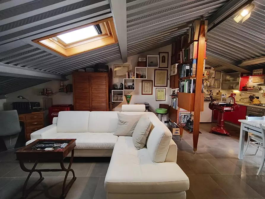 Immagine 16 di Appartamento in vendita  a Poggibonsi