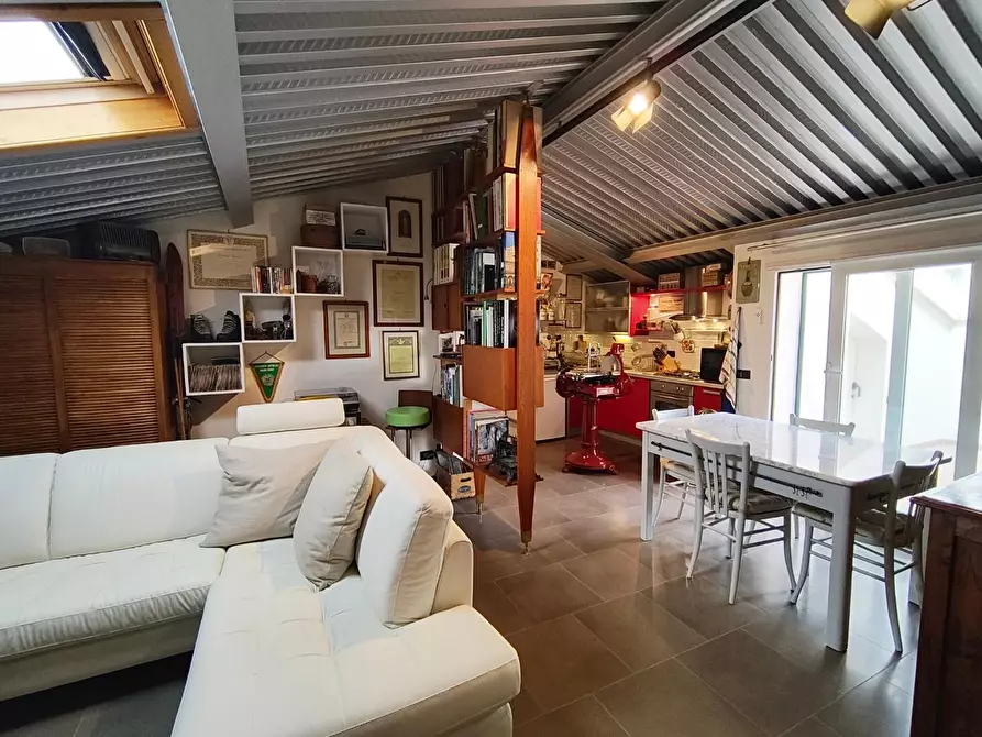 Immagine 17 di Appartamento in vendita  a Poggibonsi