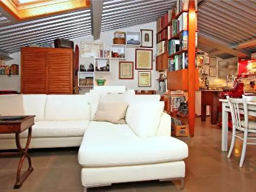 Immagine 8 di Appartamento in vendita  a Poggibonsi