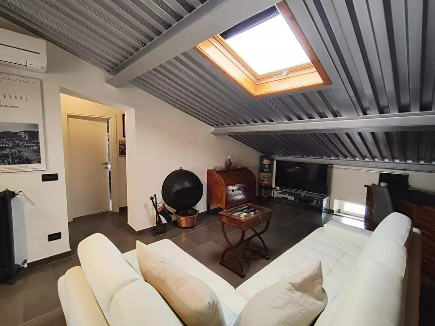 Immagine 15 di Appartamento in vendita  a Poggibonsi