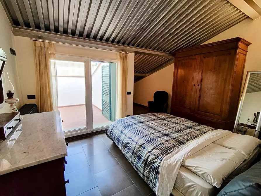 Immagine 21 di Appartamento in vendita  a Poggibonsi