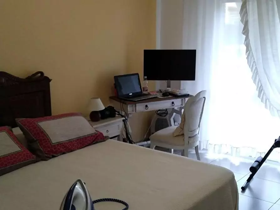 Immagine 13 di Appartamento in vendita  a Massa