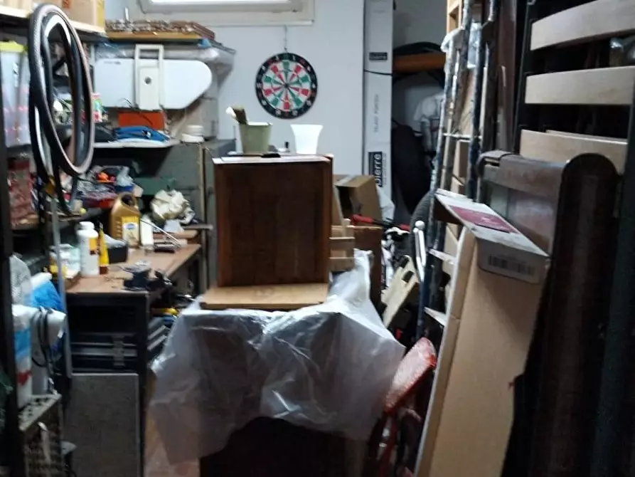 Immagine 21 di Appartamento in vendita  a Massa