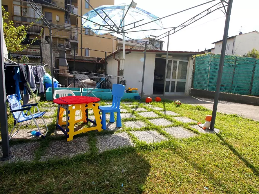 Immagine 8 di Appartamento in vendita  a Vinci