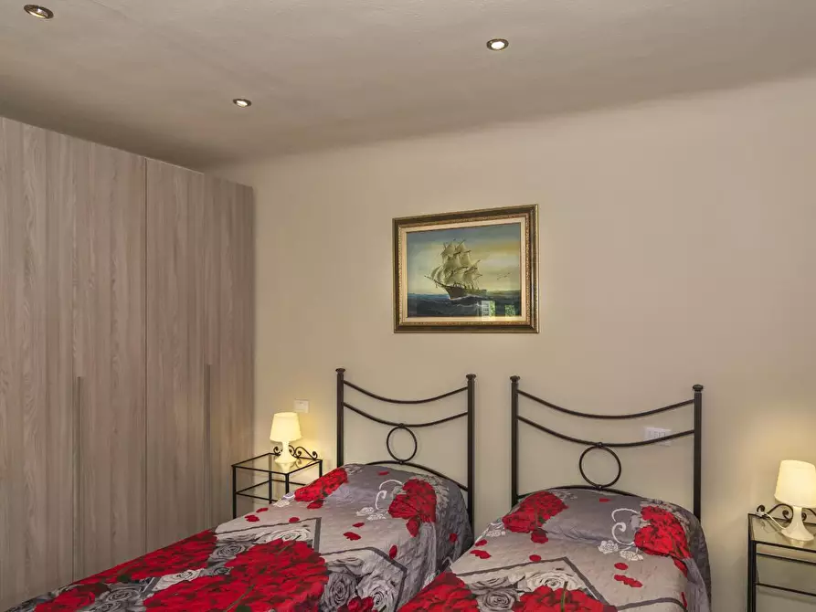 Immagine 22 di Casa semindipendente in vendita  a Capannori