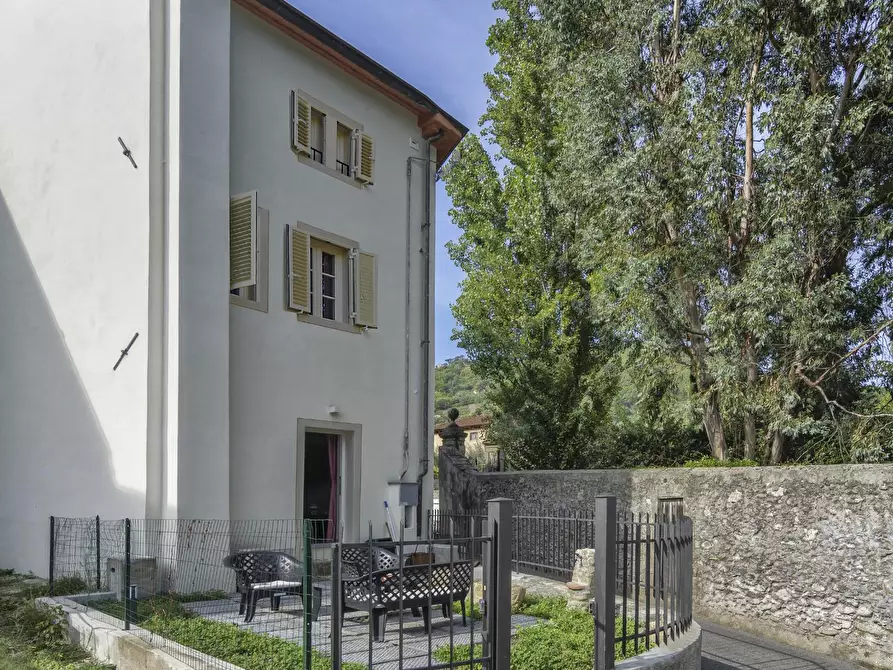 Immagine 30 di Casa semindipendente in vendita  a Capannori