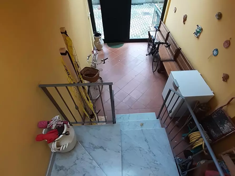 Immagine 37 di Porzione di casa in vendita  a Carrara