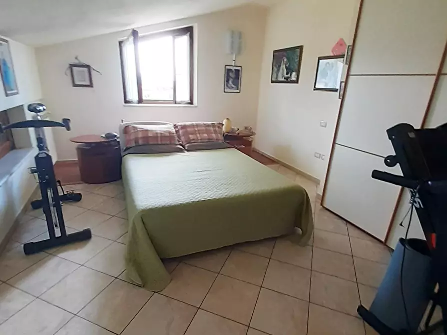 Immagine 18 di Porzione di casa in vendita  a Carrara