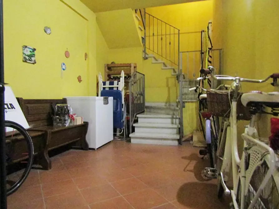 Immagine 36 di Porzione di casa in vendita  a Carrara