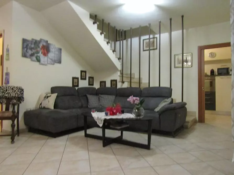 Immagine 6 di Porzione di casa in vendita  a Carrara