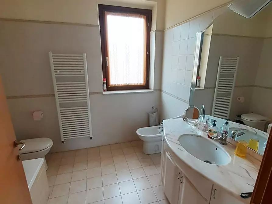 Immagine 14 di Porzione di casa in vendita  a Carrara