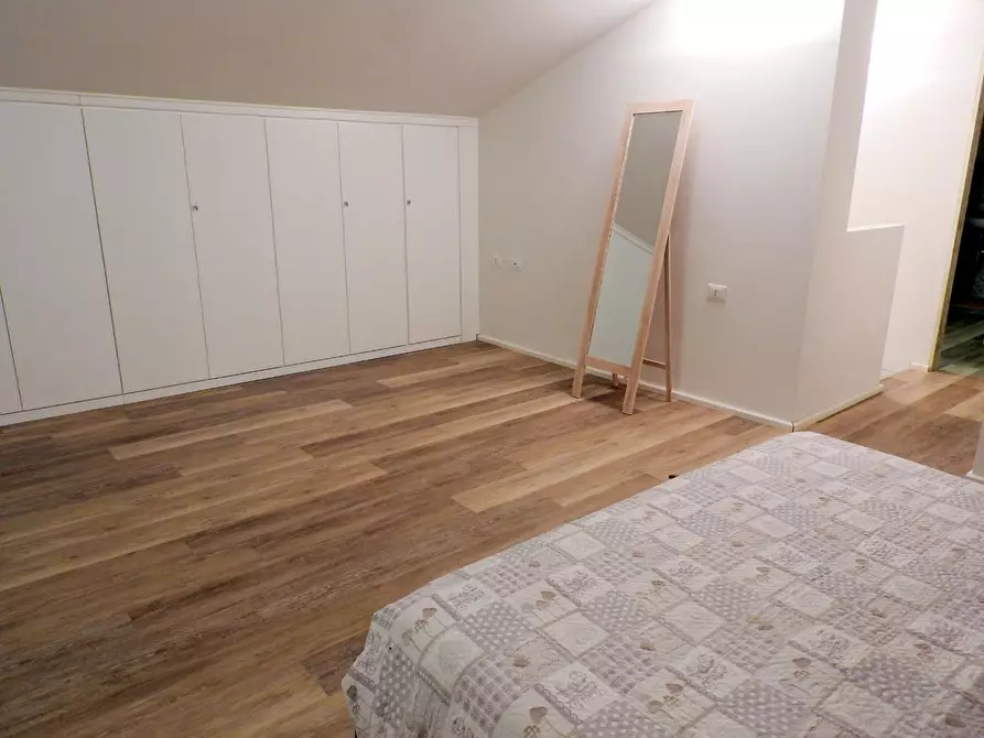 Immagine 8 di Appartamento in vendita  a Cecina