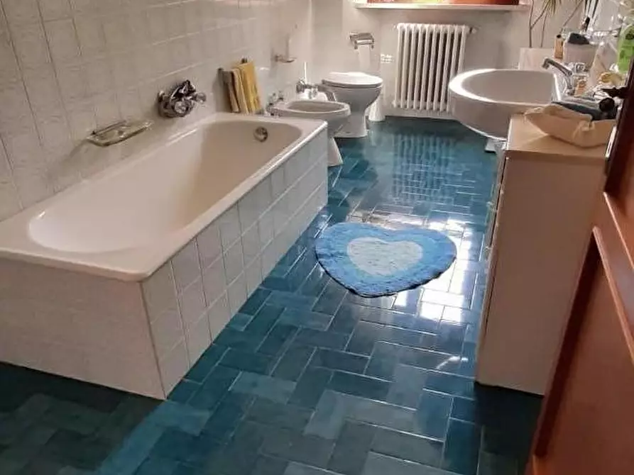 Immagine 16 di Casa bifamiliare in vendita  a Cecina