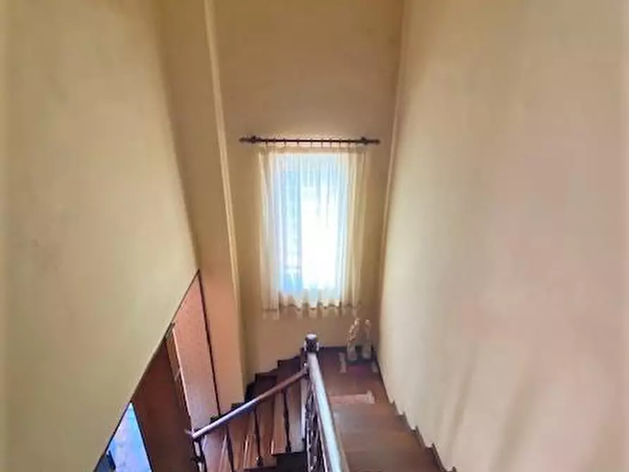 Immagine 22 di Casa bifamiliare in vendita  a Lucca