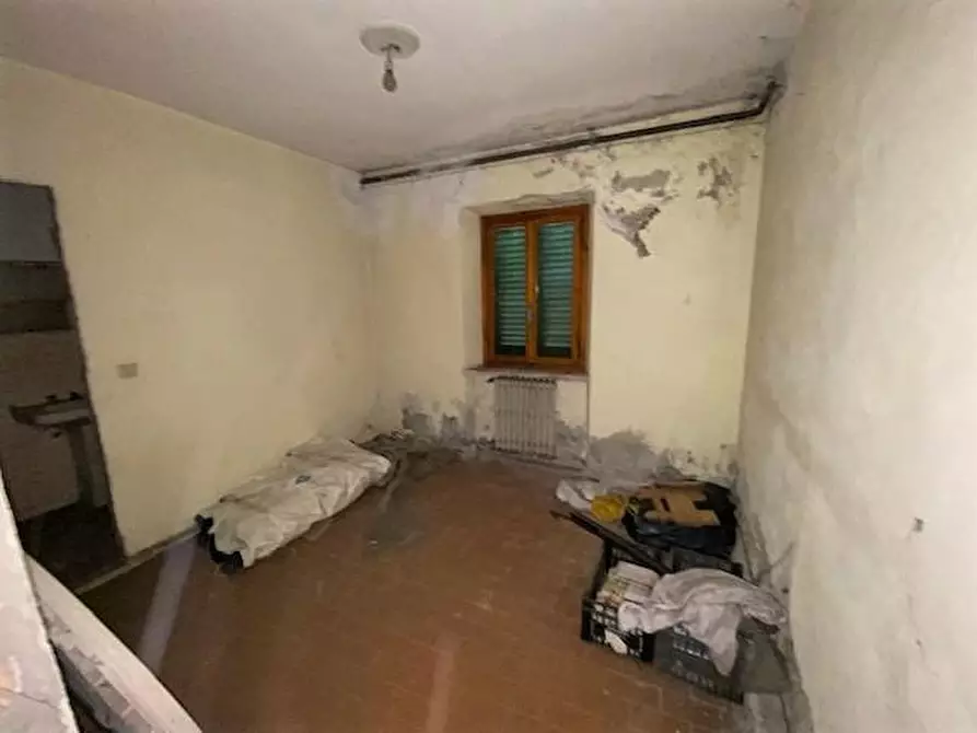 Immagine 33 di Casa bifamiliare in vendita  a Lucca