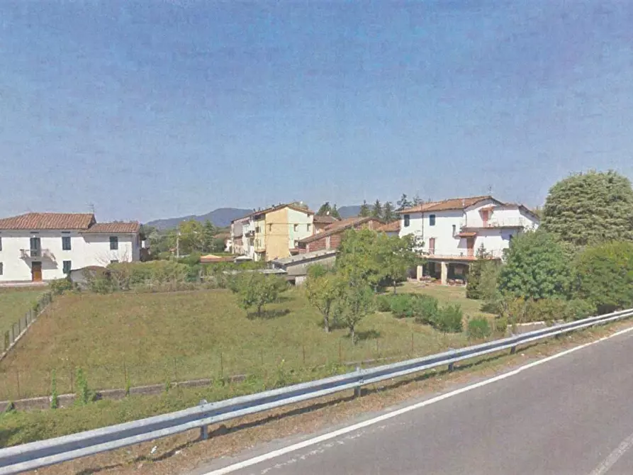 Immagine 44 di Casa bifamiliare in vendita  a Lucca