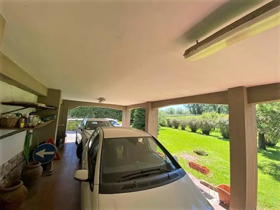 Immagine 35 di Casa bifamiliare in vendita  a Lucca