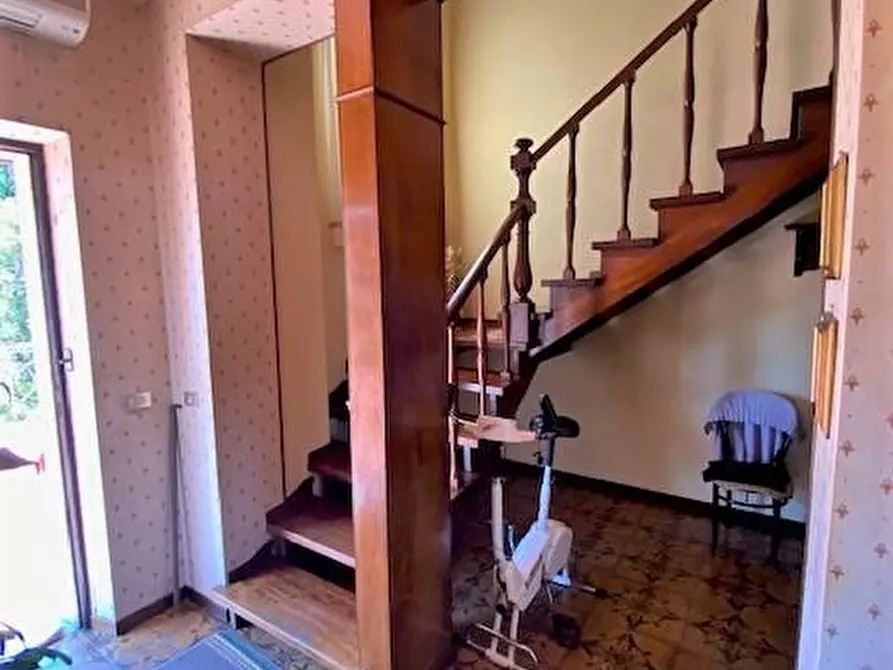 Immagine 20 di Casa bifamiliare in vendita  a Lucca