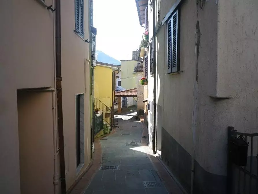 Immagine 26 di Appartamento in vendita  a Carrara