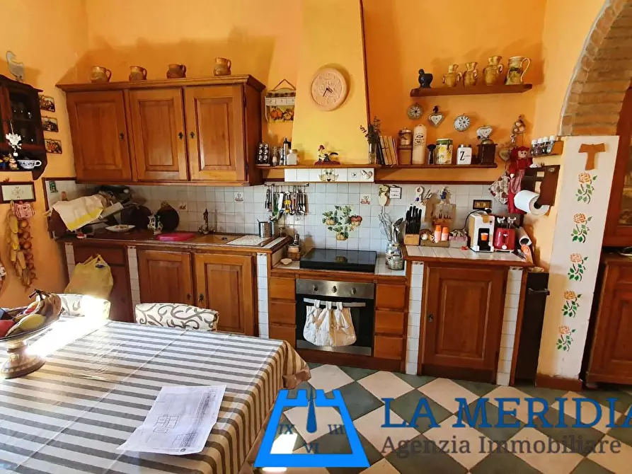 Immagine 3 di Casa indipendente in vendita  a Lamporecchio