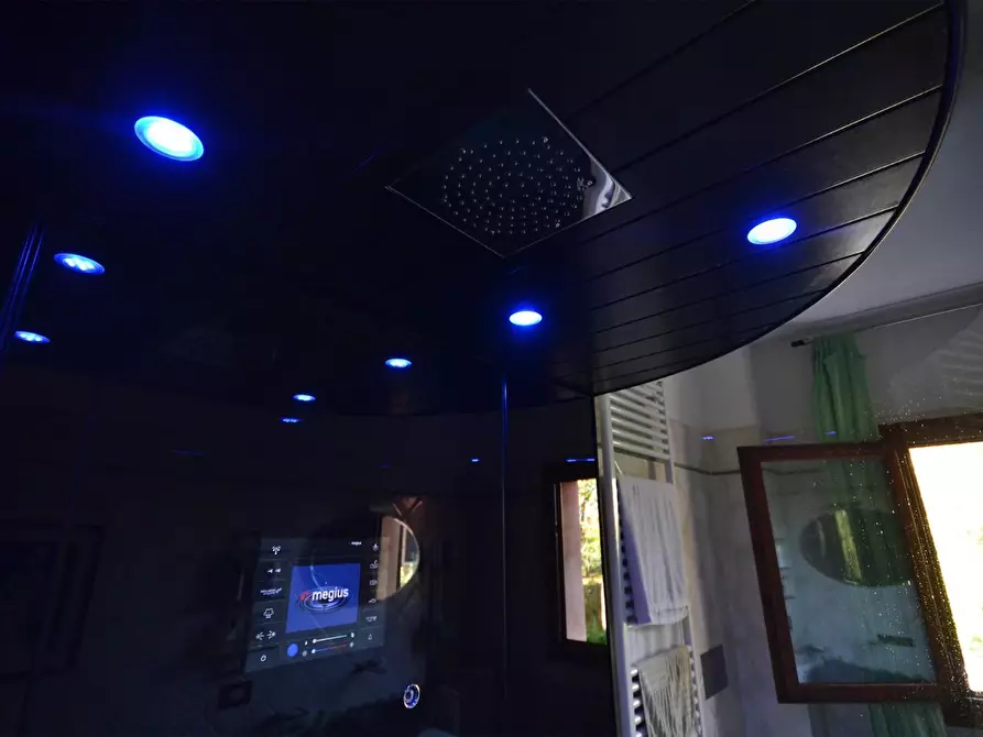 Immagine 13 di Casa trifamiliare in vendita  a Monteriggioni