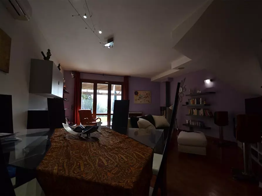 Immagine 10 di Casa trifamiliare in vendita  a Monteriggioni