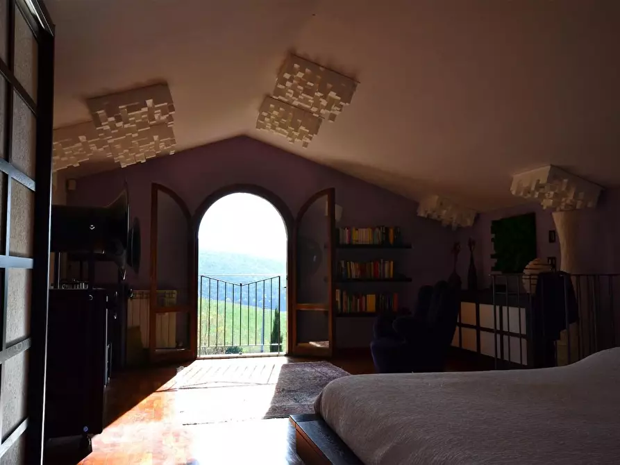 Immagine 21 di Casa trifamiliare in vendita  a Monteriggioni