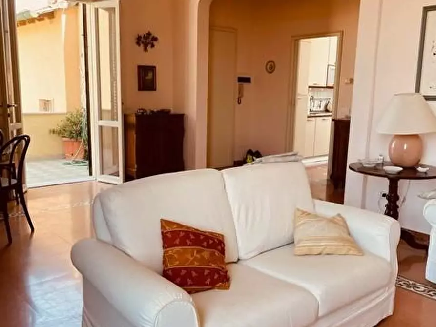 Immagine 9 di Appartamento in affitto  a Pisa