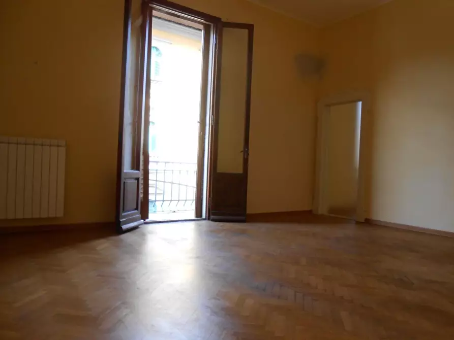 Immagine 3 di Ufficio in affitto  a Montecatini Terme