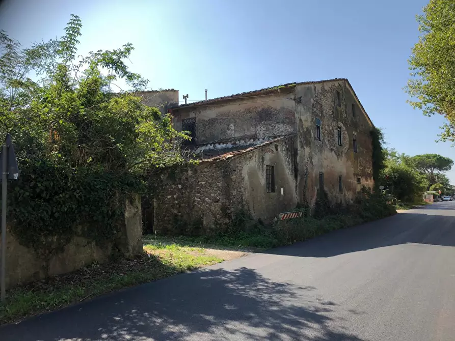 Immagine 19 di Rustico / casale in vendita  a San Giuliano Terme