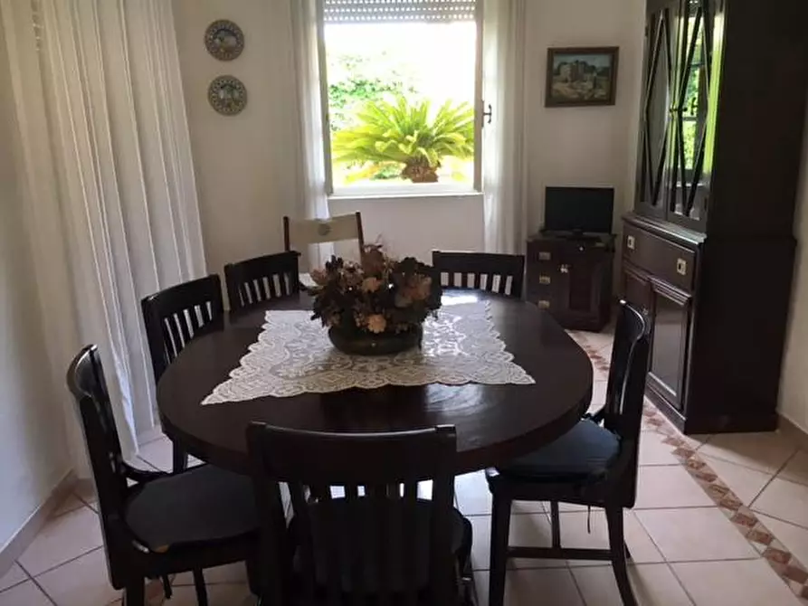 Immagine 5 di Villa in vendita  a Camaiore