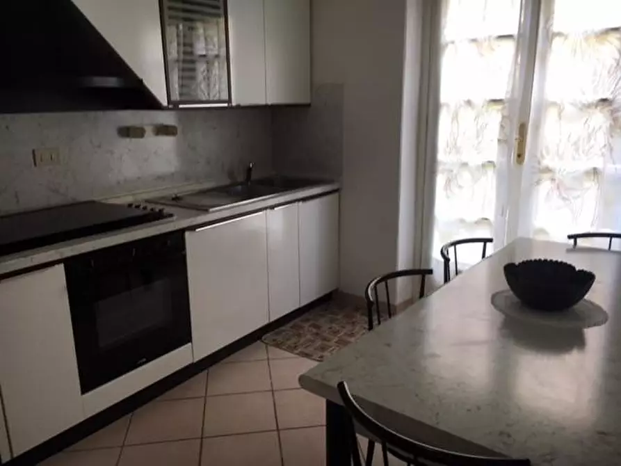 Immagine 10 di Villa in vendita  a Camaiore