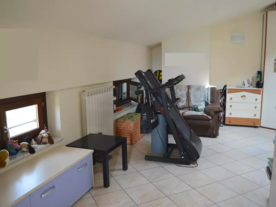 Immagine 30 di Appartamento in vendita  a Carrara