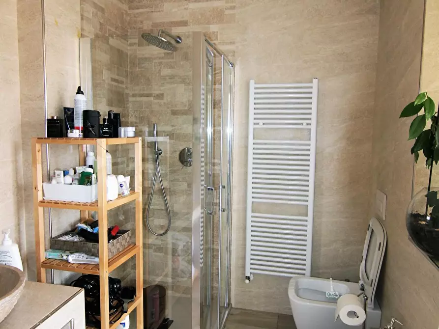 Immagine 24 di Mansarda in vendita  a Carrara