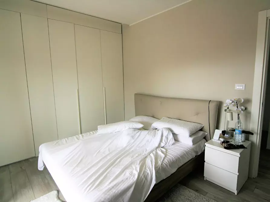 Immagine 14 di Mansarda in vendita  a Carrara