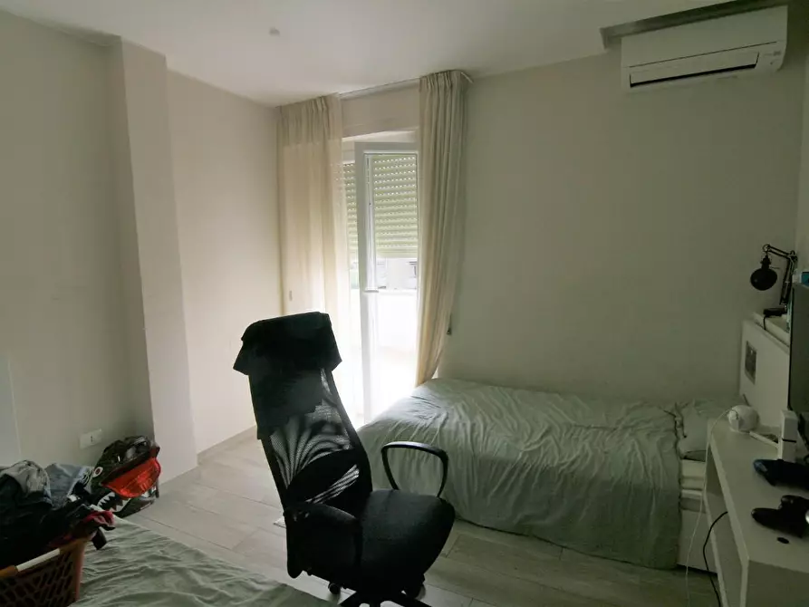 Immagine 16 di Mansarda in vendita  a Carrara