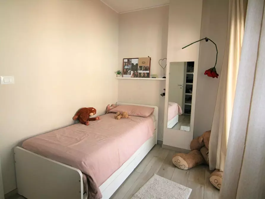 Immagine 17 di Mansarda in vendita  a Carrara