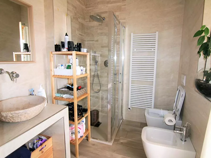 Immagine 25 di Mansarda in vendita  a Carrara