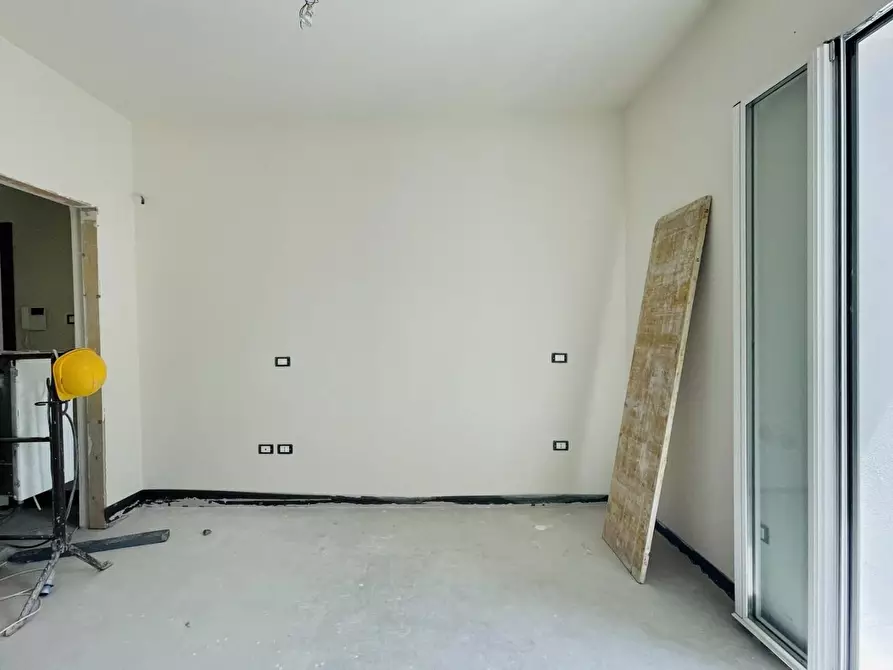 Immagine 12 di Mansarda in vendita  a Pietrasanta