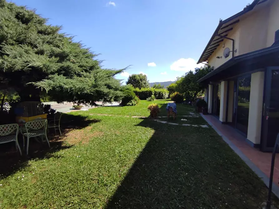 Immagine 43 di Villa in vendita  a Ameglia