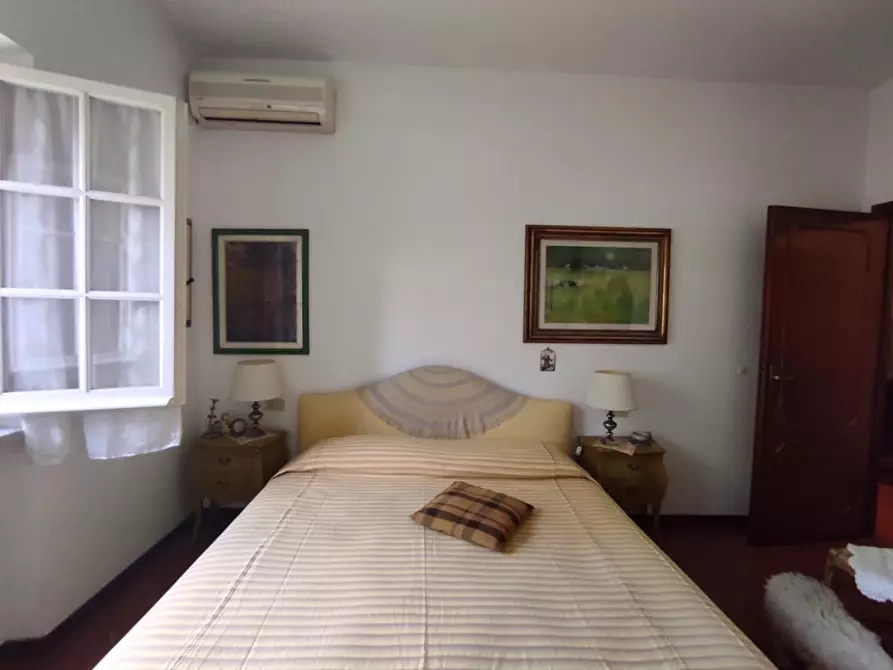 Immagine 27 di Villa in vendita  a Ameglia