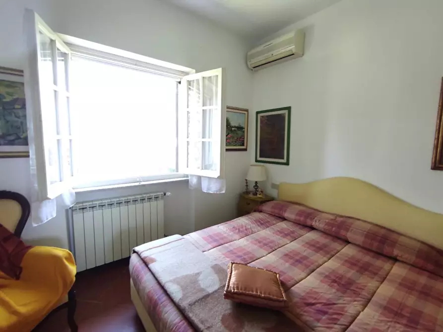 Immagine 71 di Villa in vendita  a Ameglia