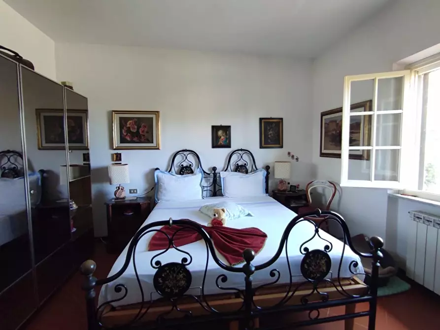 Immagine 29 di Villa in vendita  a Ameglia