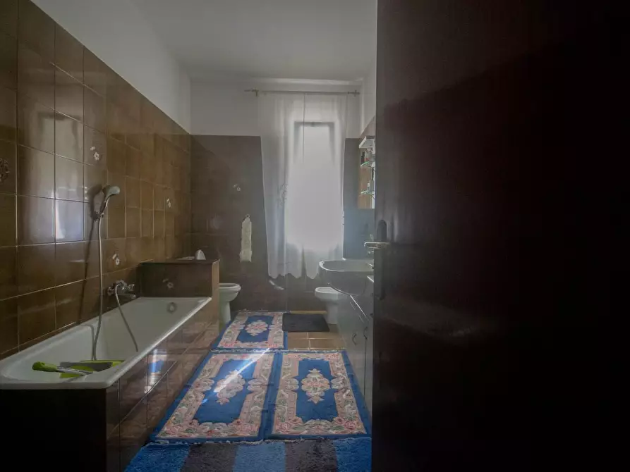 Immagine 8 di Appartamento in vendita  a Ortonovo