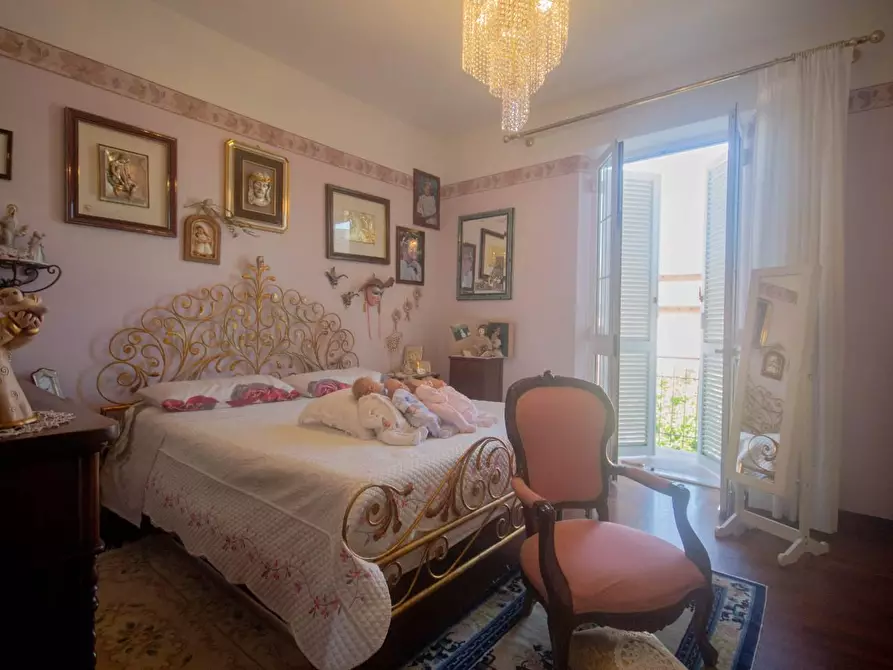 Immagine 4 di Appartamento in vendita  a Ortonovo