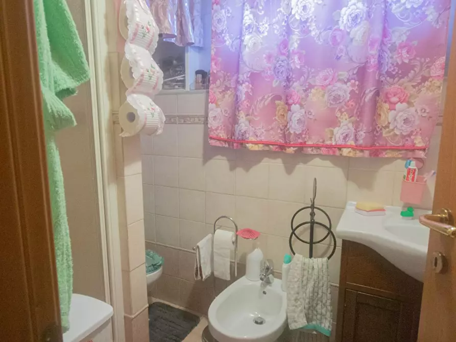 Immagine 10 di Appartamento in vendita  a Ortonovo