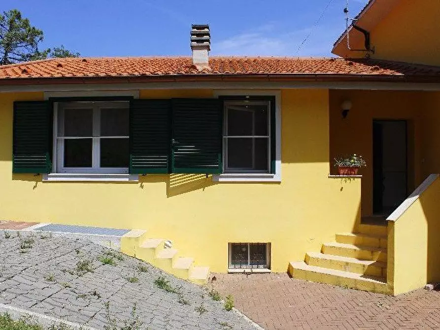 Immagine 22 di Villa in vendita  a Rosignano Marittimo