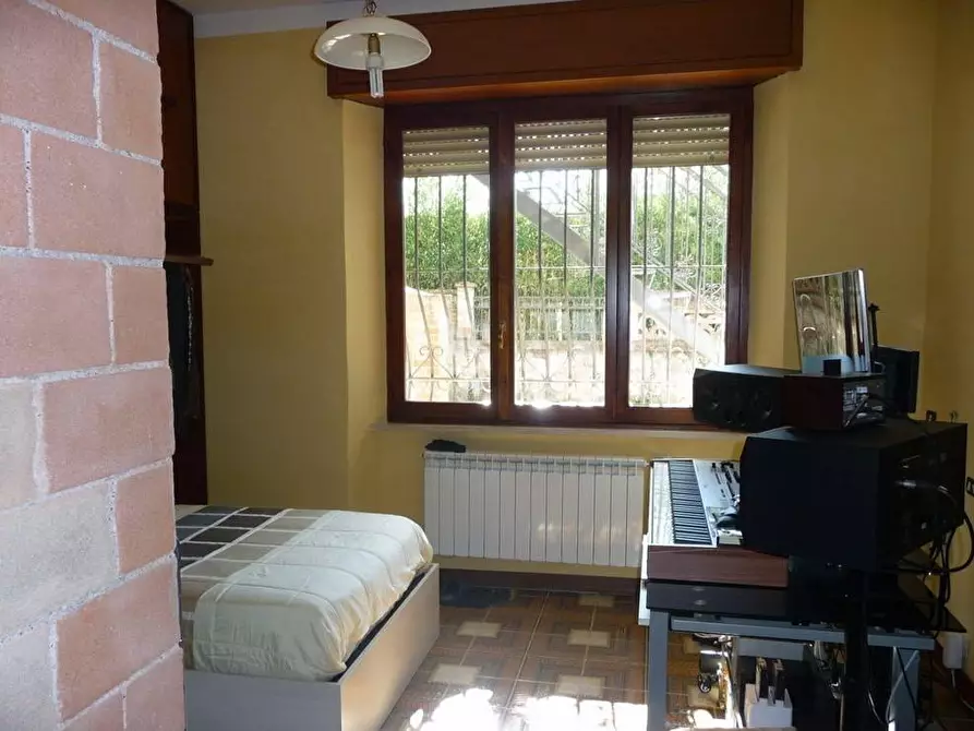 Immagine 4 di Casa trifamiliare in vendita  a Sarzana