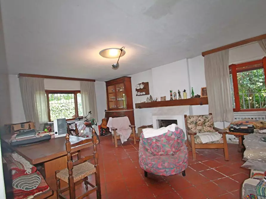Immagine 17 di Villa in vendita  a Lucca